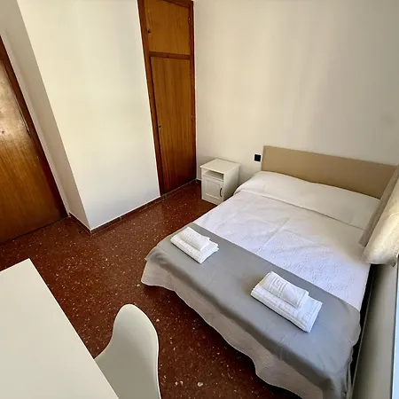 Bright & Spacious In Centre Apartman Nerja