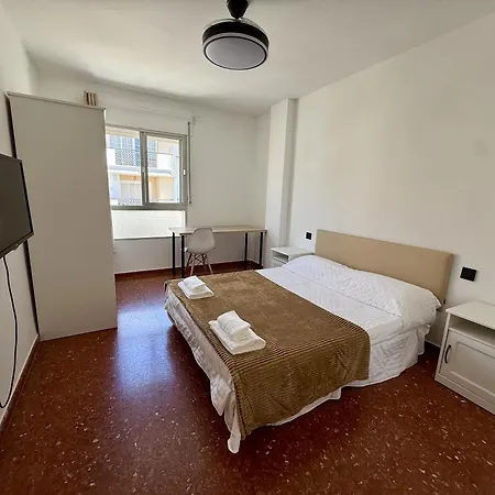 Bright & Spacious In Centre * ネルハ